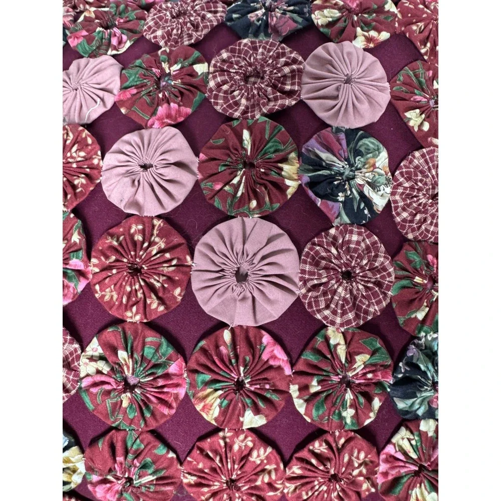 Unbranded Vintage Yo-Yo Quilt Throw Pillow Square Burgundy Floral Excellent Lace